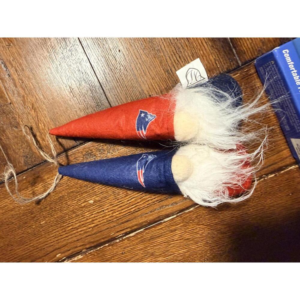 2 Gnome New England Patriots ornaments